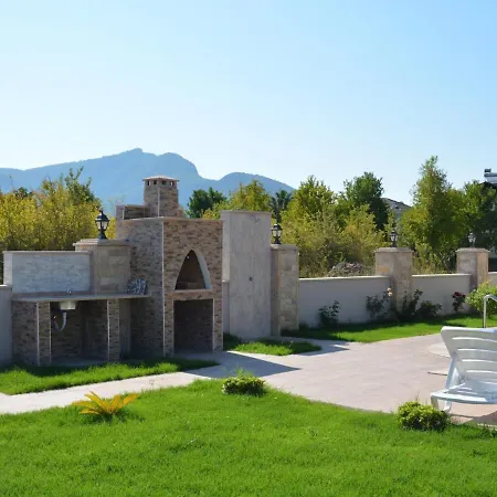 Stunning 4-bed Konak Private & Pool 빌라 무글라