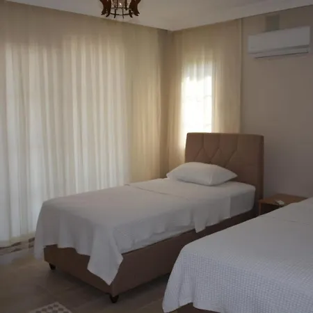 Stunning 4-bed Konak Private & Pool 무글라